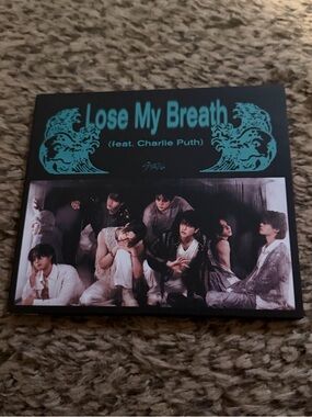 Stray Kids Lose My Breath (feat. Charlie Puth) CD Cover - Teal & Black